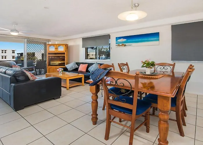Kokomo Unit 1 Kings Beach Qld