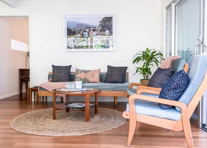 Mid-Century Modern Retro Beach House