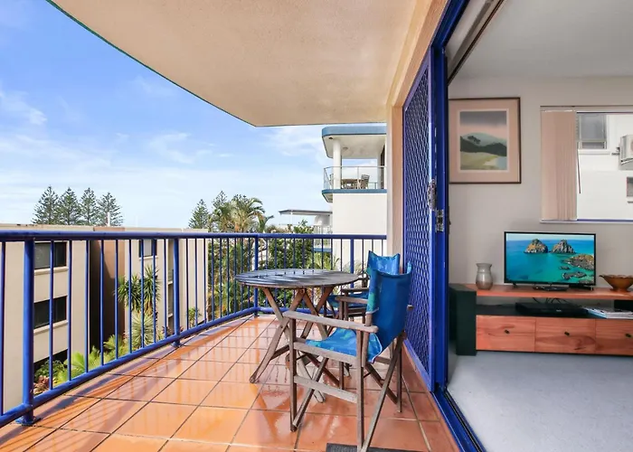 Jade Waters U4 5 Latona Ave