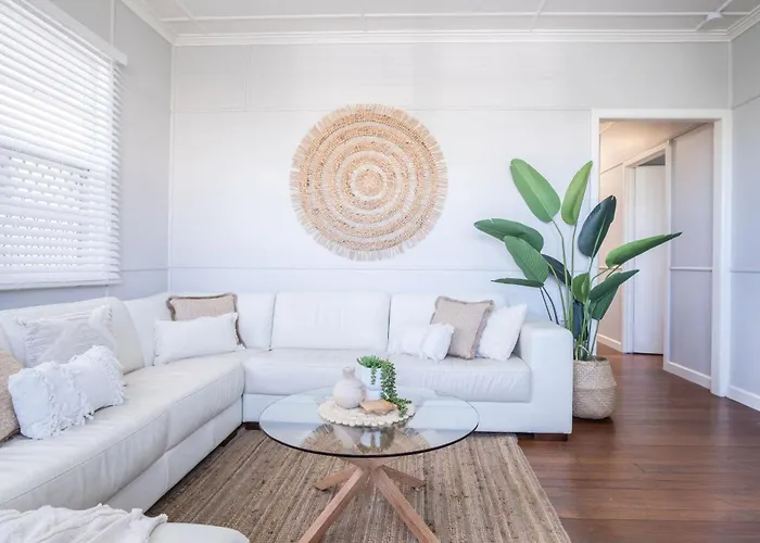 Kings Beach Coastal Getaway, Bring The Dog!