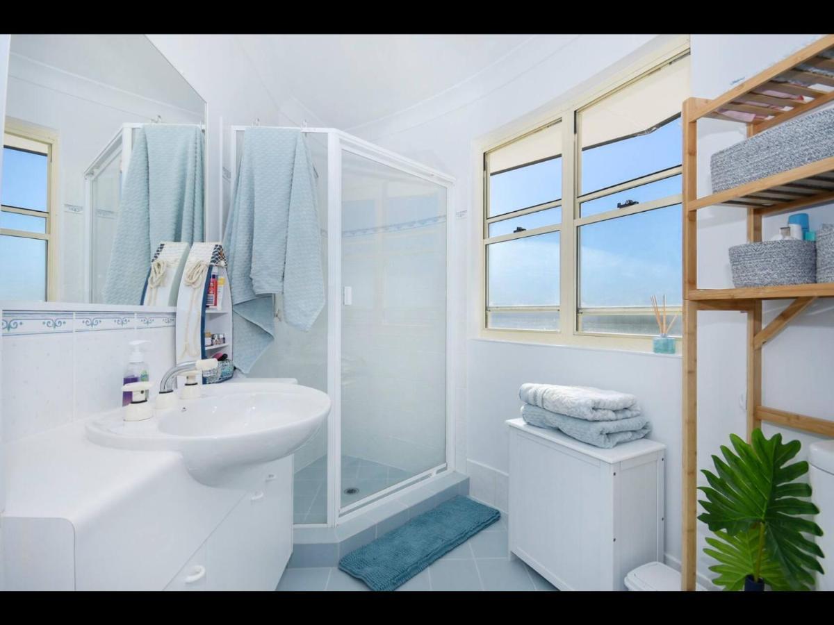 Tranquil Getaway Apartment Caloundra