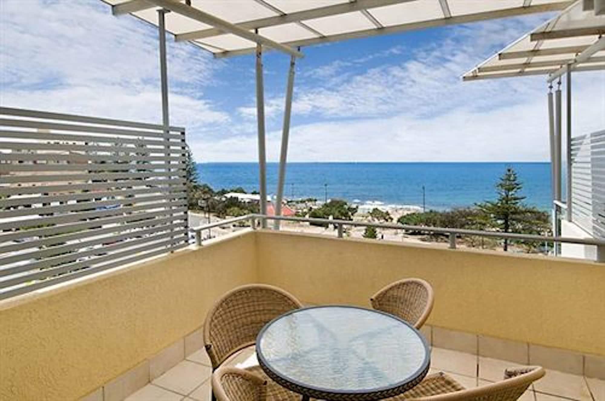 Ultiqa Shearwater Hotel Caloundra