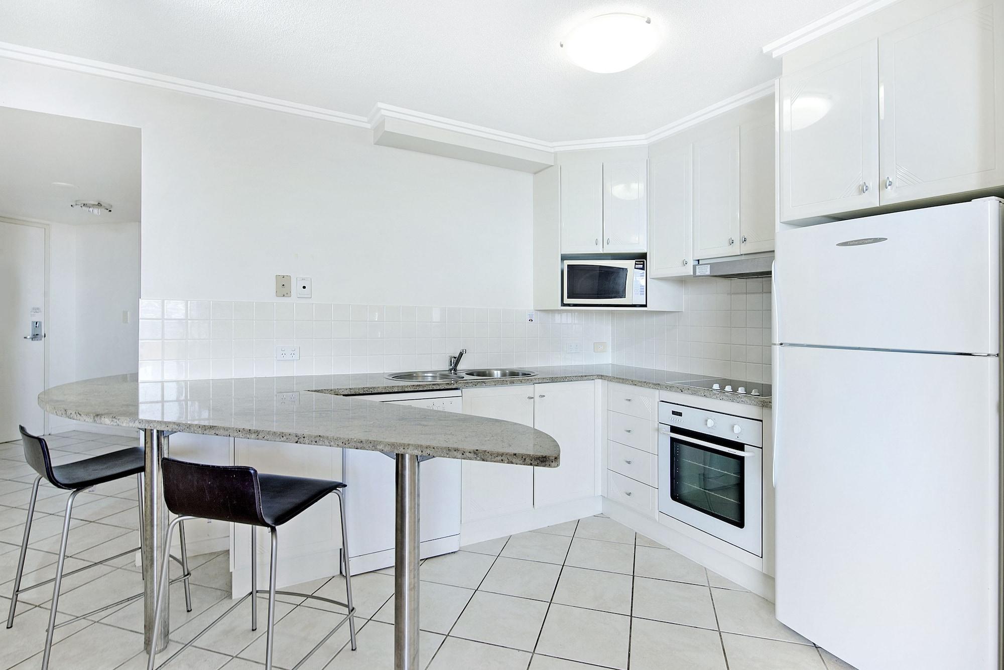 Ultiqa Shearwater Hotel 4*