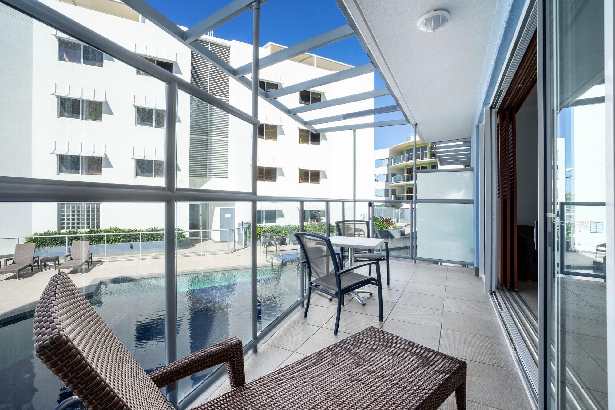 Rolling Surf Resort 4*