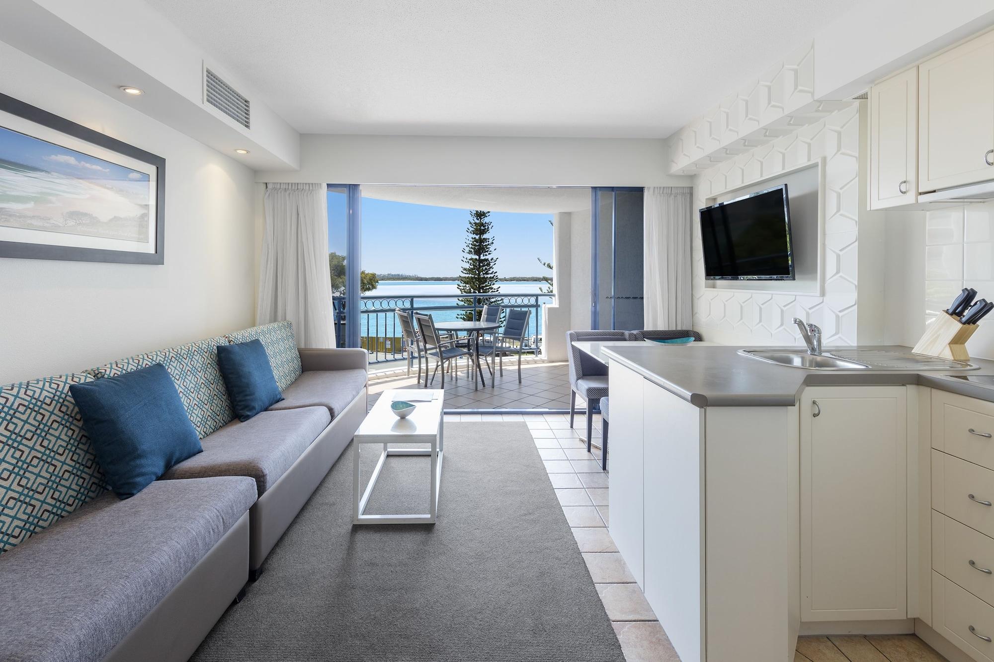 Ramada By Wyndham Golden 4*