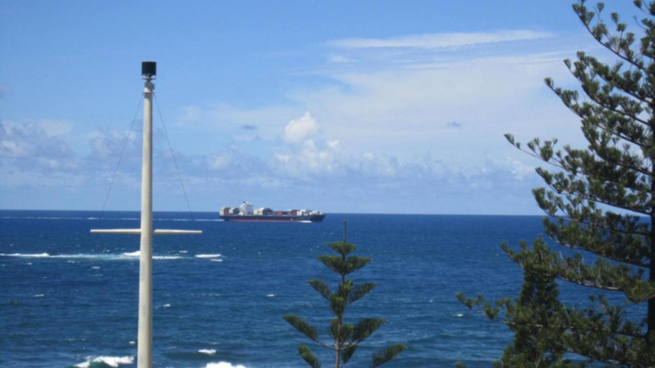 Unit 10 Sea Eagles Apartment