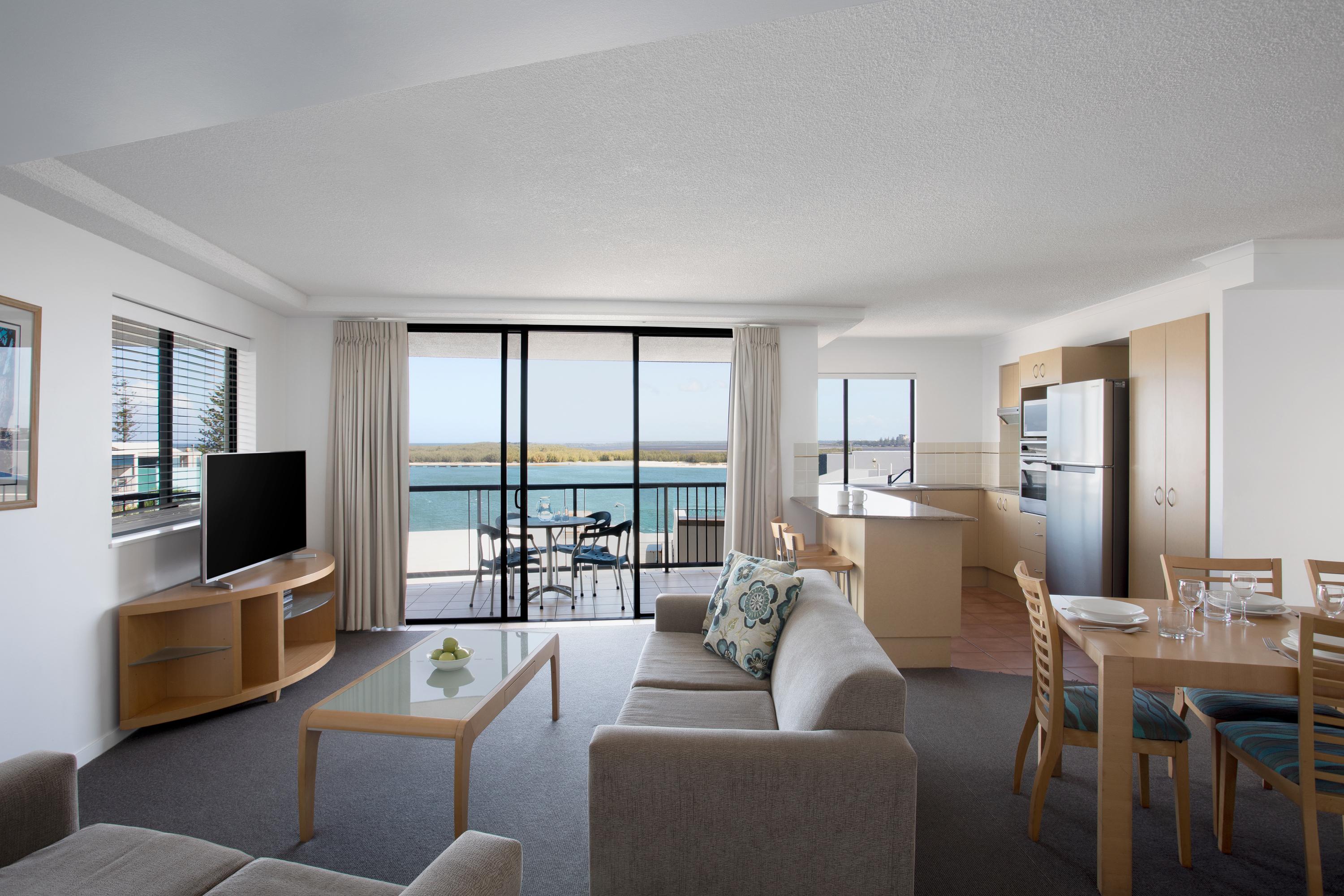 Aparthotel Breakfree Grand Pacific