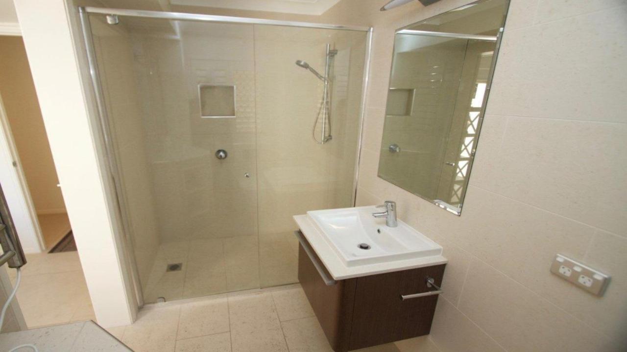 Pandanus Shores Unit 2 Kings Qld * Caloundra