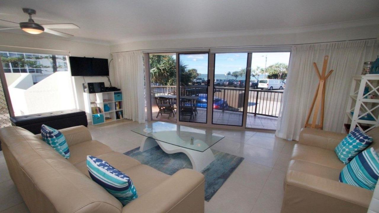 Pandanus Shores Unit 2 Kings Qld Holiday home