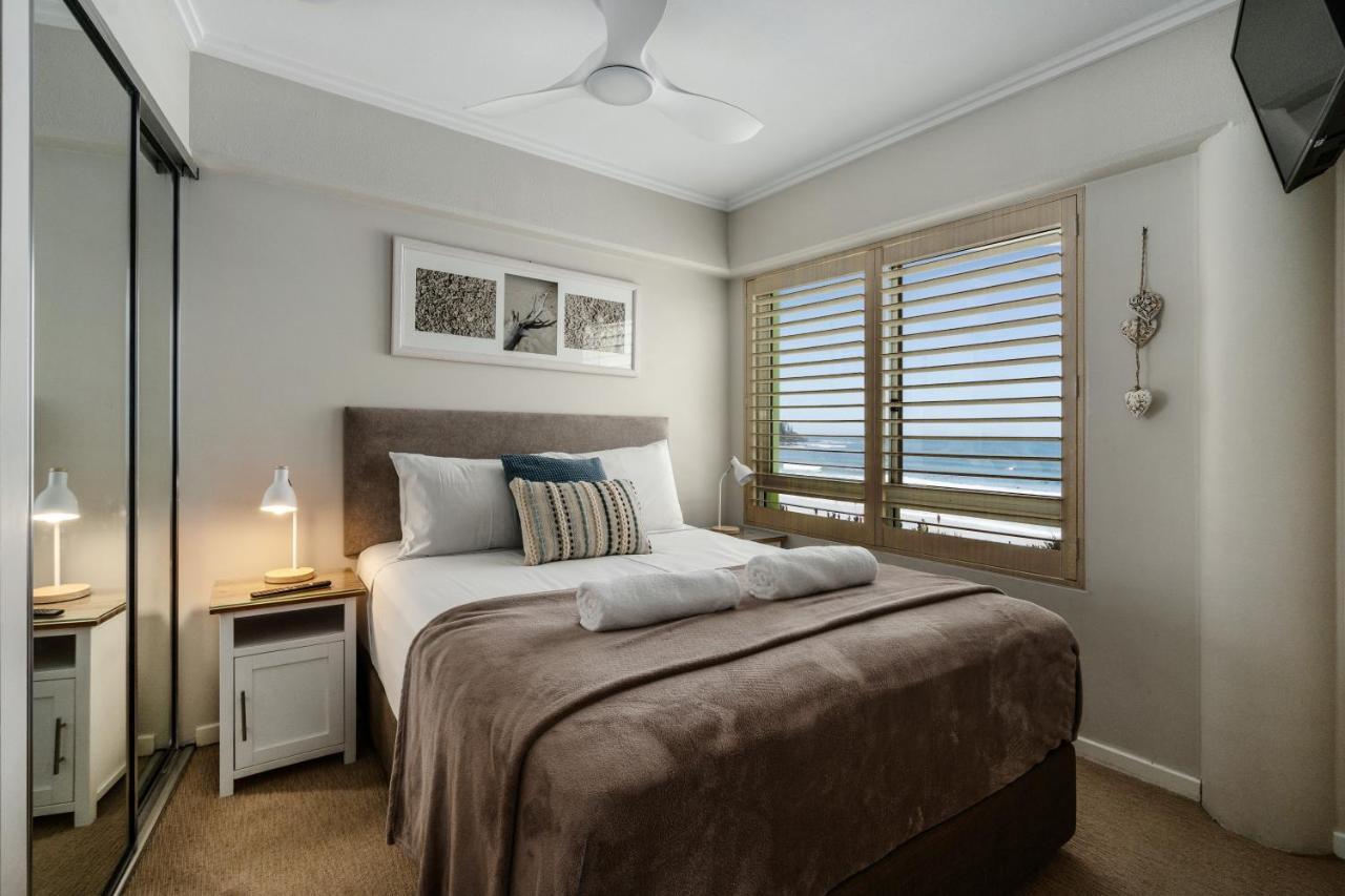Resort Rolling Surf Caloundra