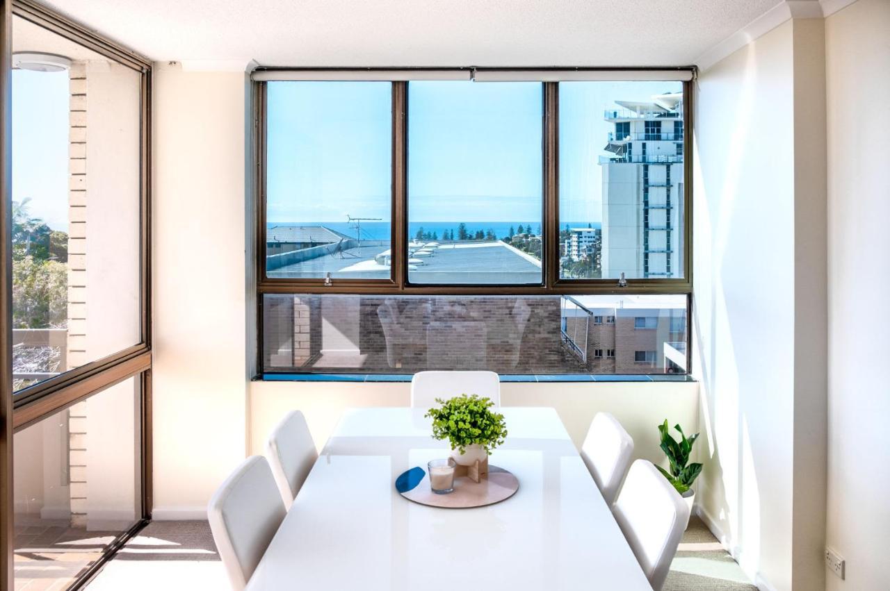 Retro Style Kings With Ocean Views Apartment *