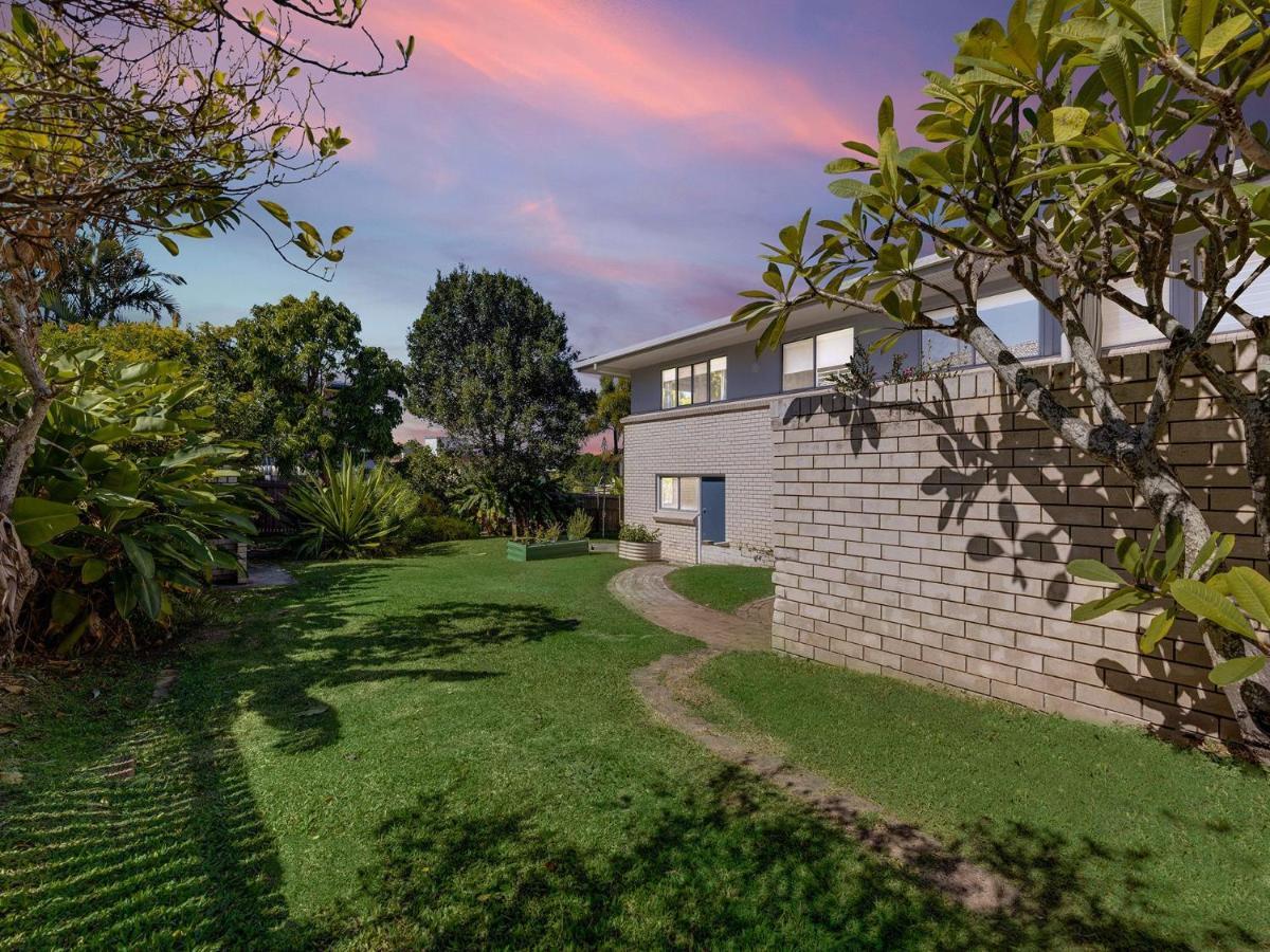 25 Oleander Avenue Shelly Qld Holiday home *