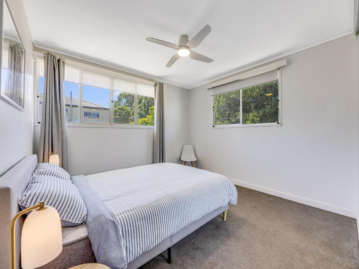 25 Oleander Avenue Shelly Qld * Caloundra