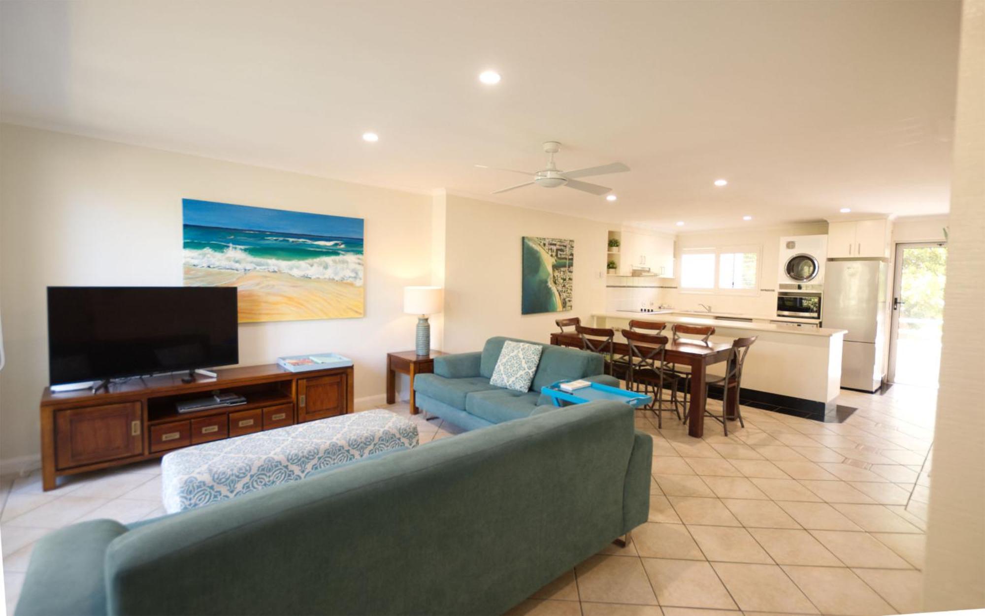 Raintrees Moffat Beach Aparthotel 3*
