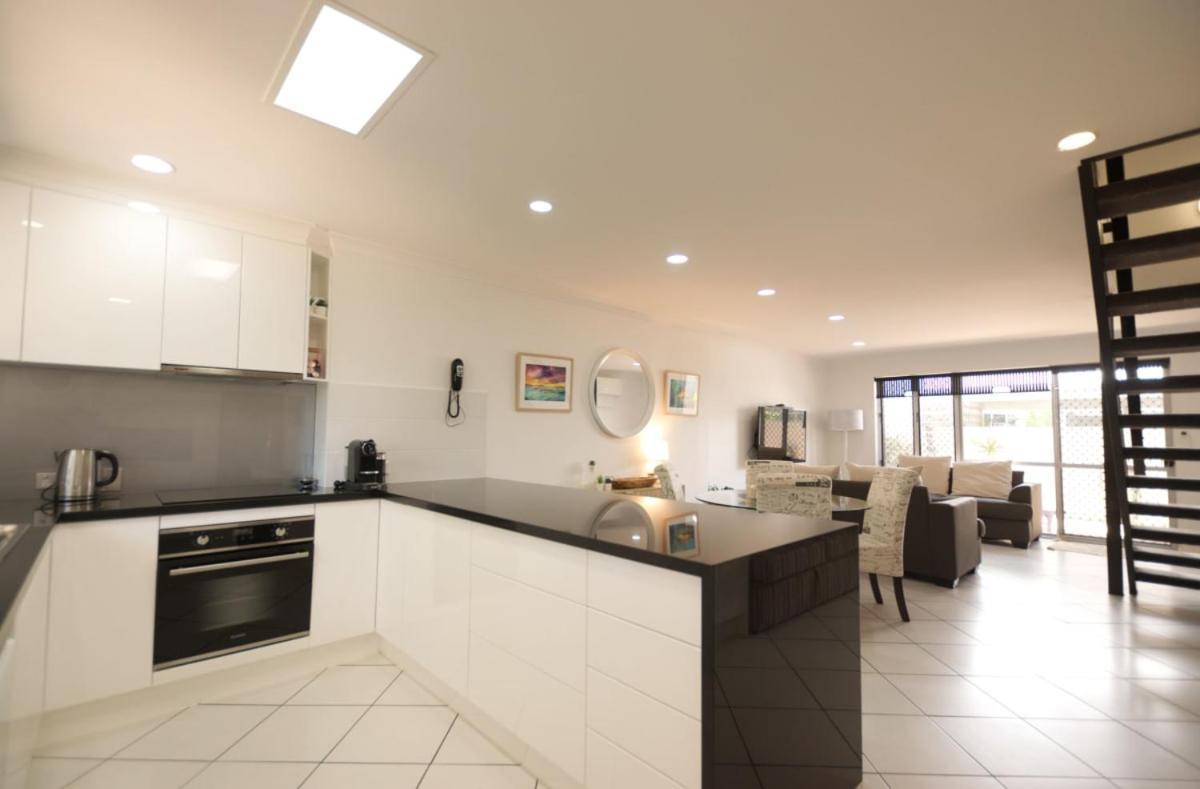 Raintrees Moffat Beach 3*