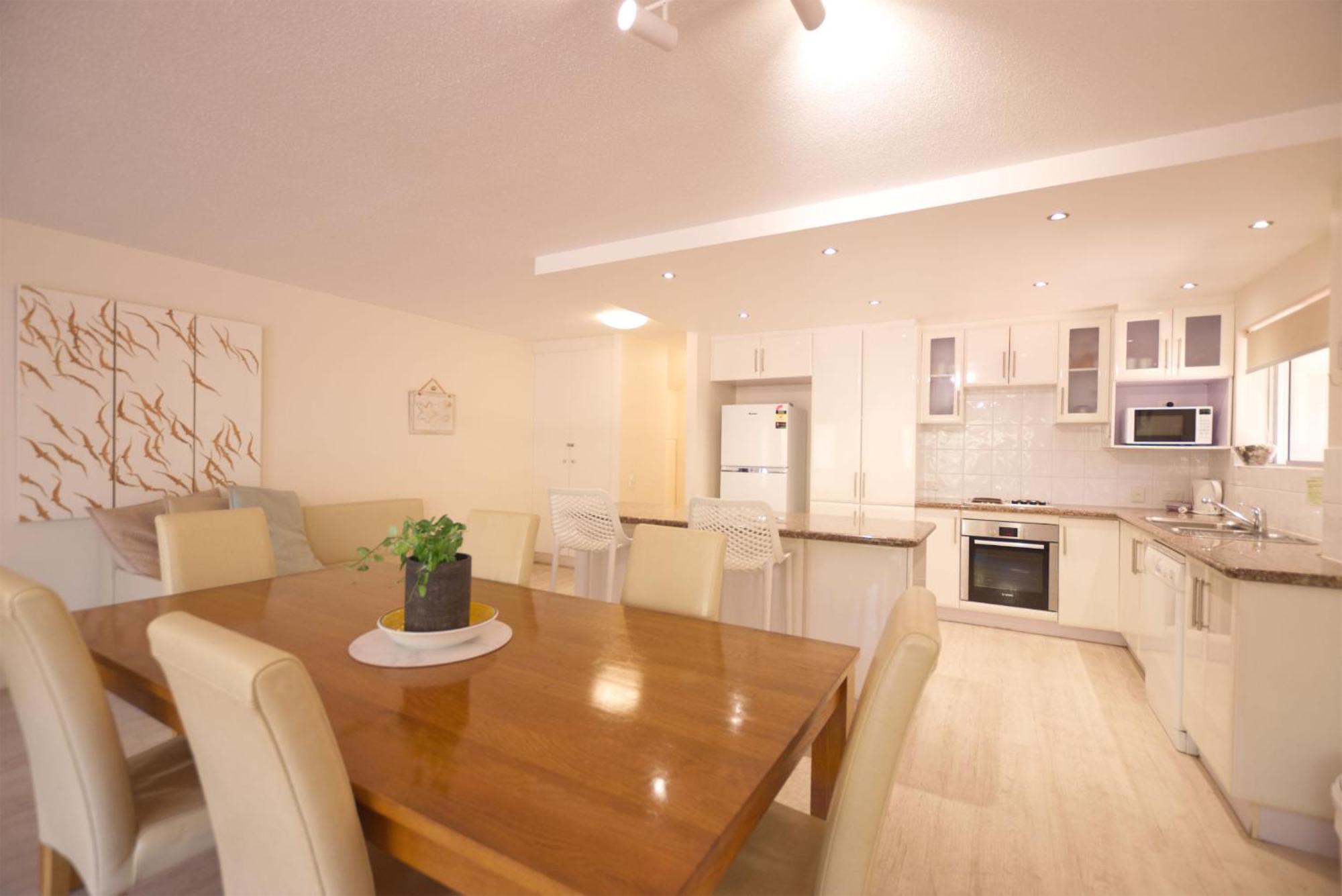 Raintrees Moffat Beach 3*