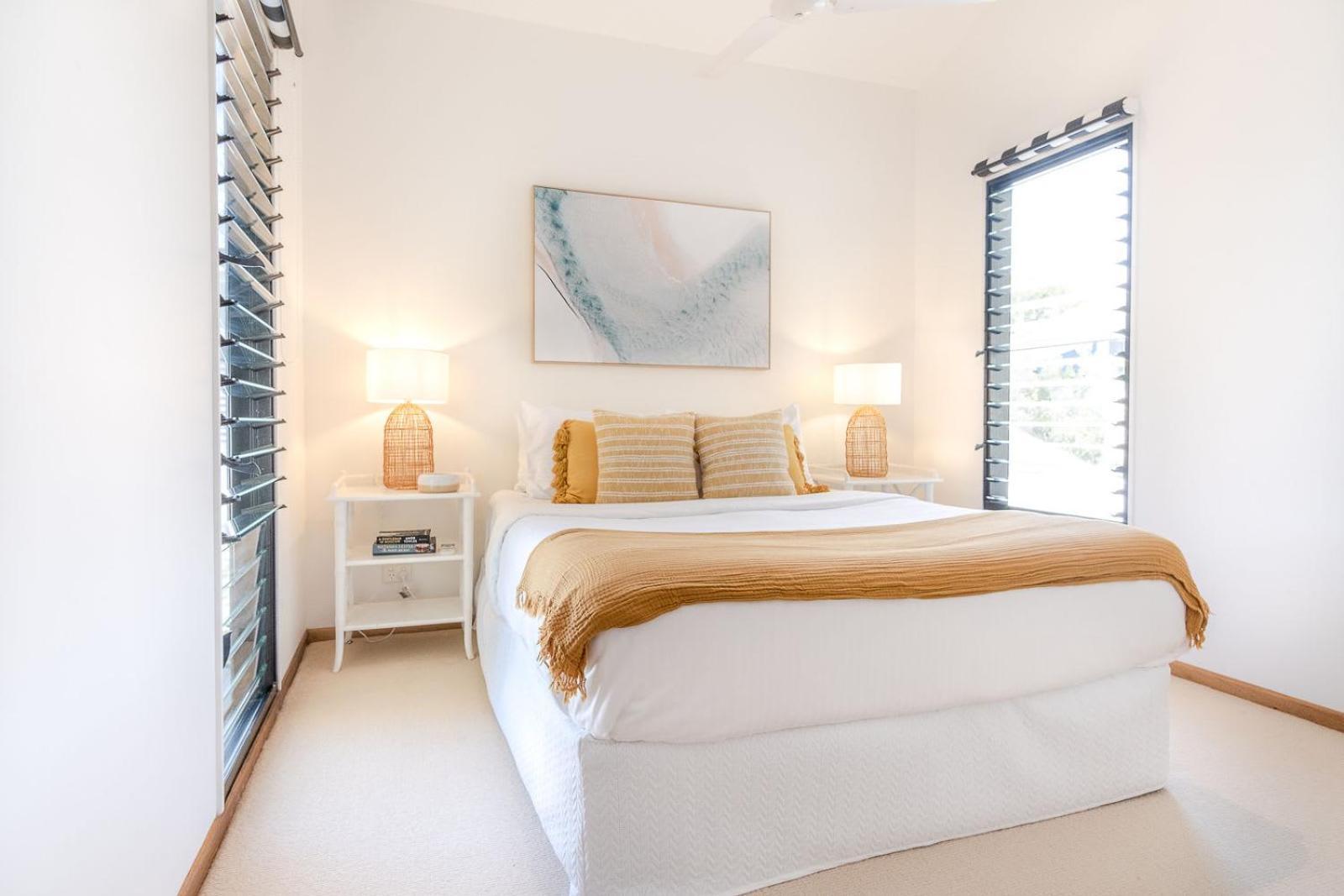 Coastal Getaway Across From Dicky Holiday home Caloundra