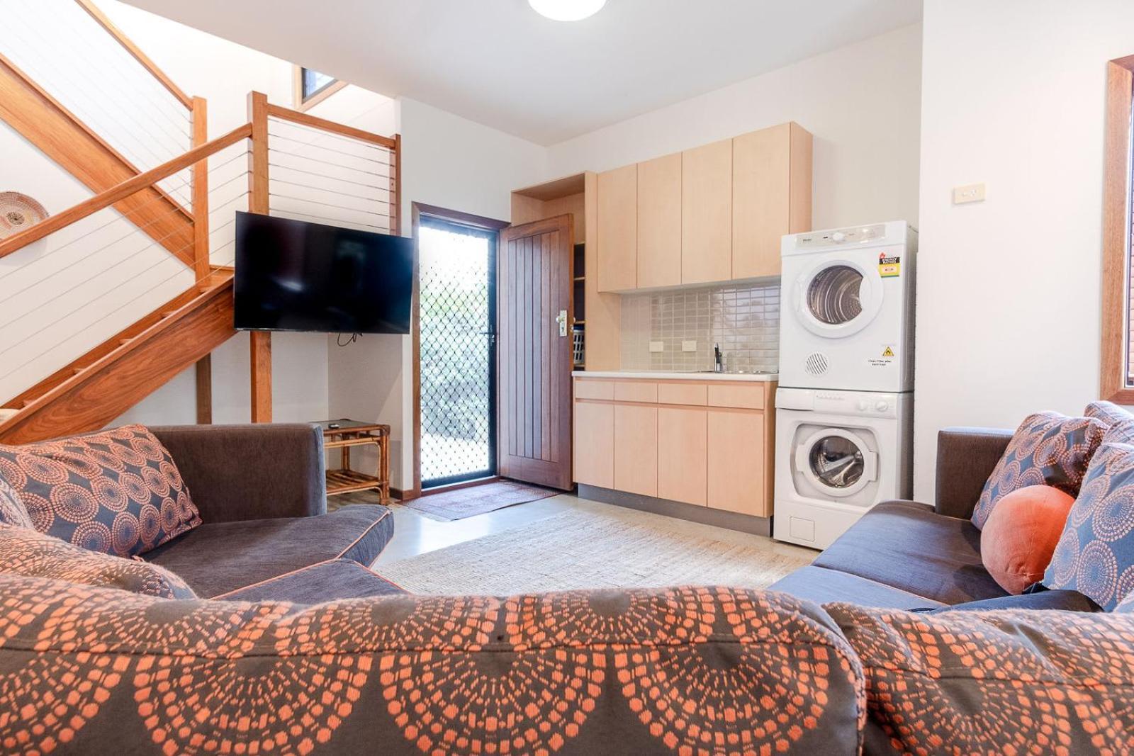 Coastal Getaway Across From Dicky Holiday home Caloundra