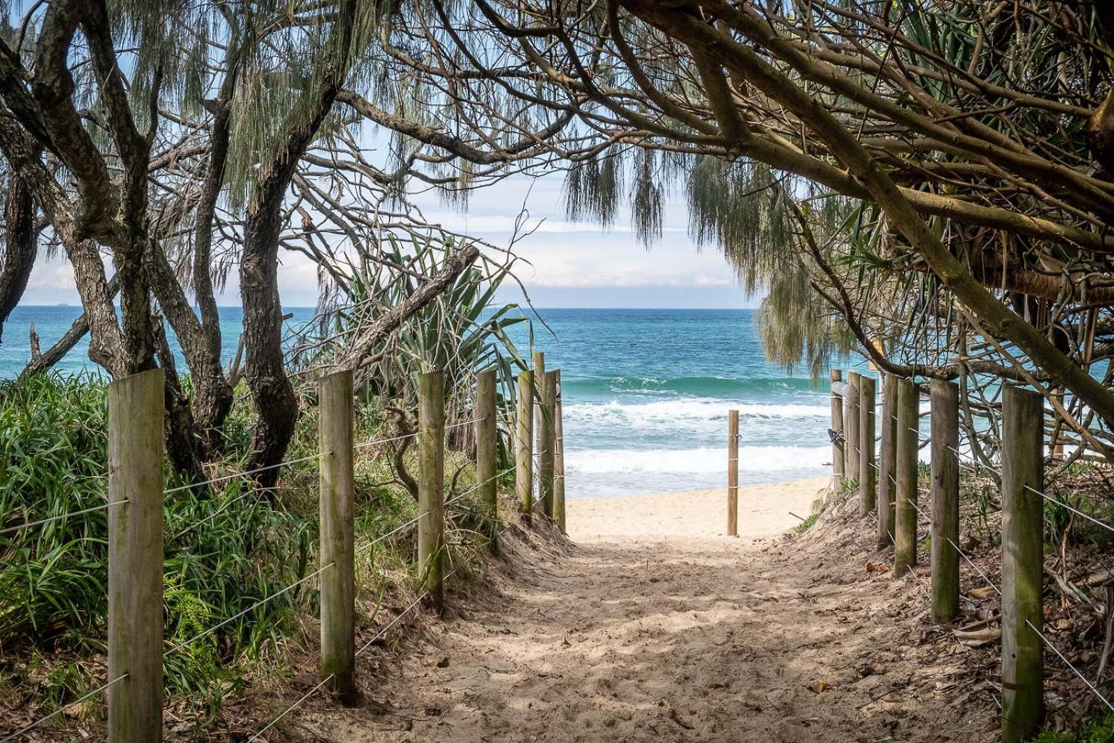 Coastal Getaway Across From Dicky Holiday home Caloundra