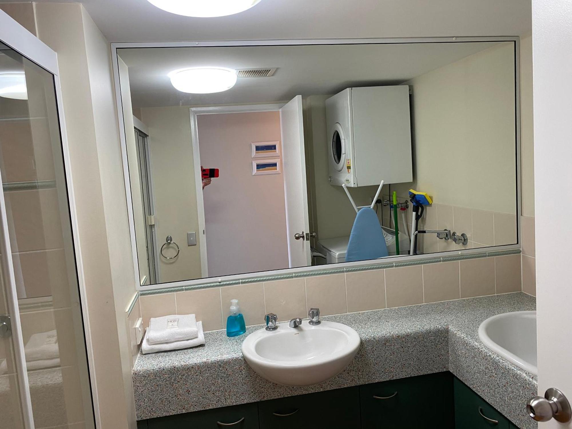 Kings Bay Aparthotel