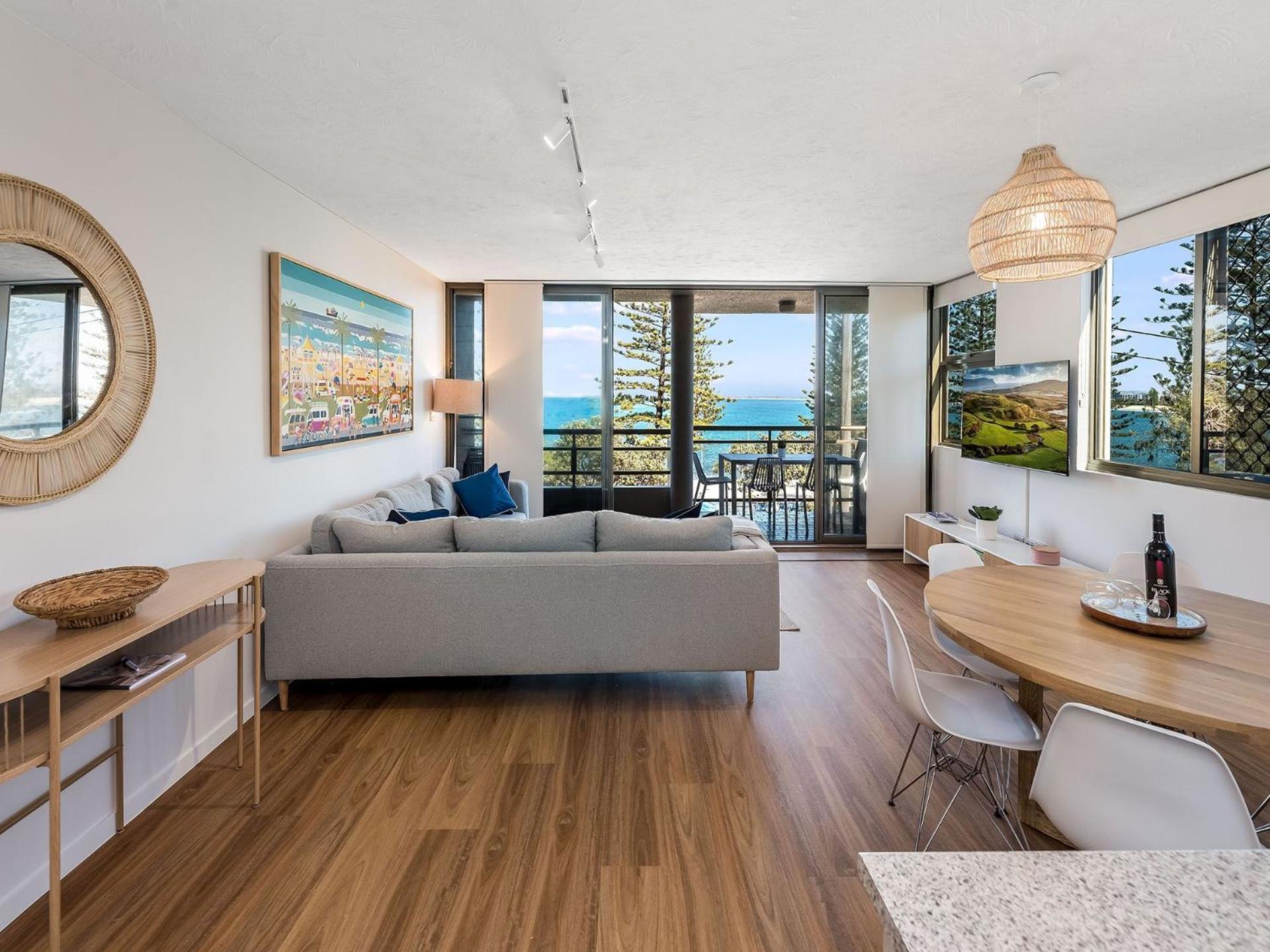 Holiday home Lahaina Unit 3 Kings Beach Qld *