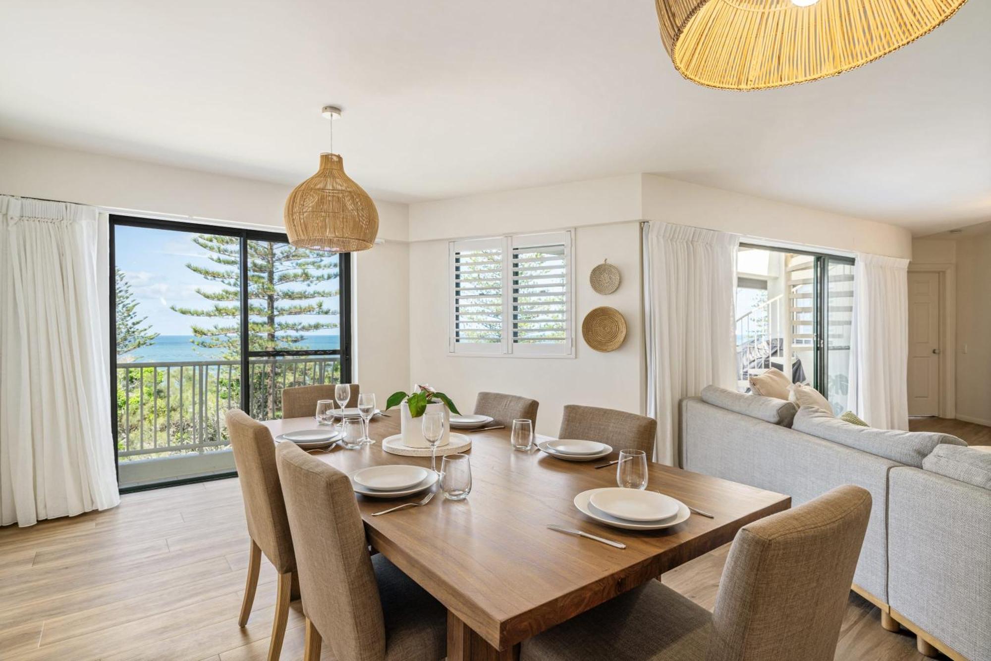 Tranquil Tides Retreat - Coastal Waterfront Escape *