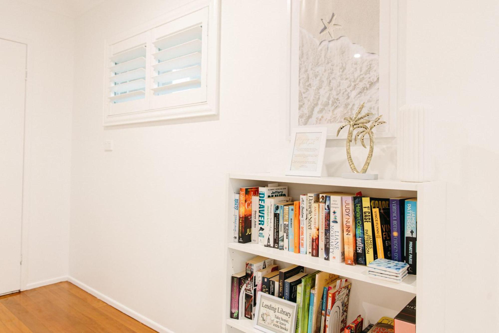 Apartment Moffat Coastal Contemporary Unit A *