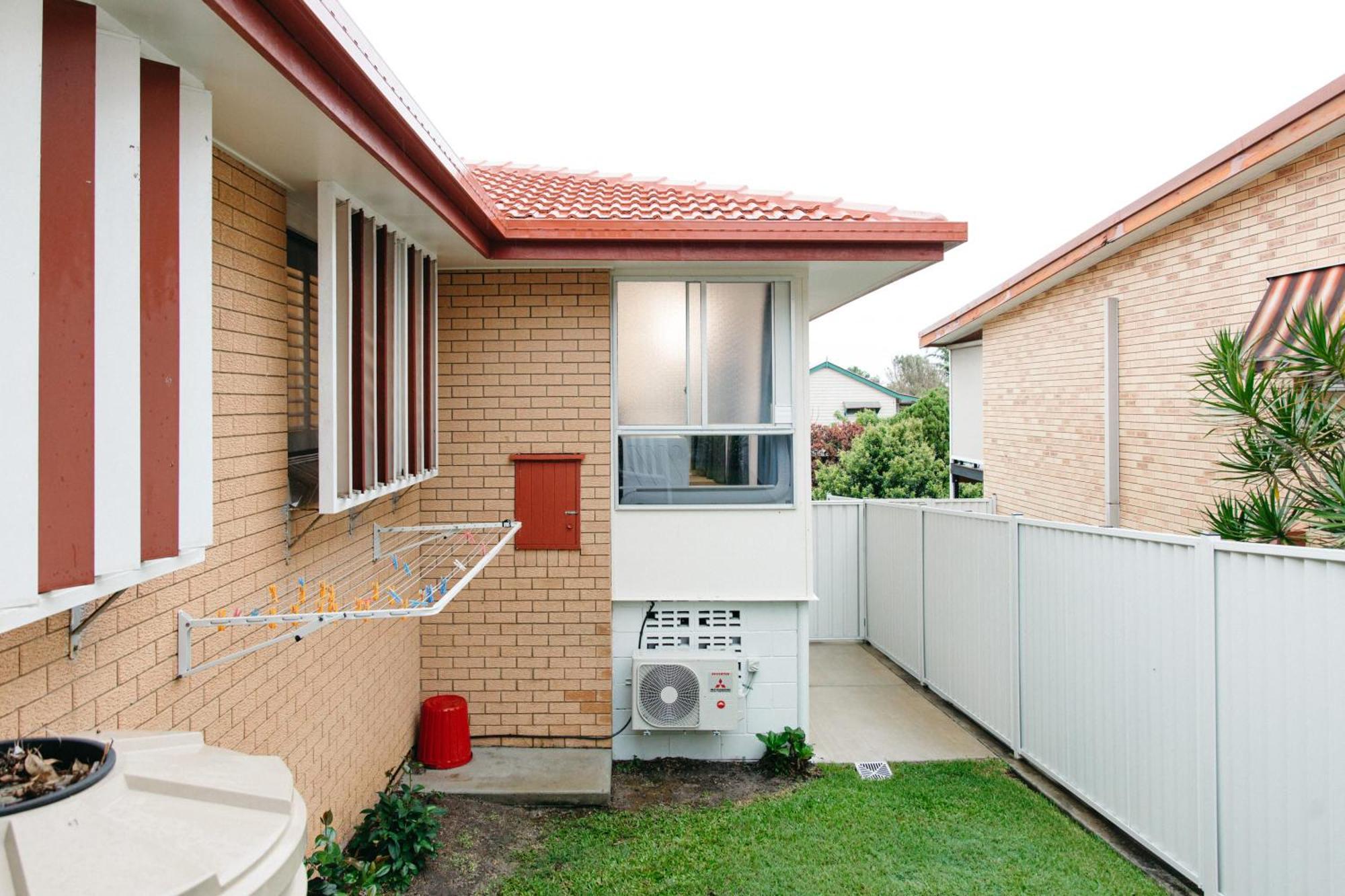 Apartment Moffat Coastal Contemporary Unit A Caloundra