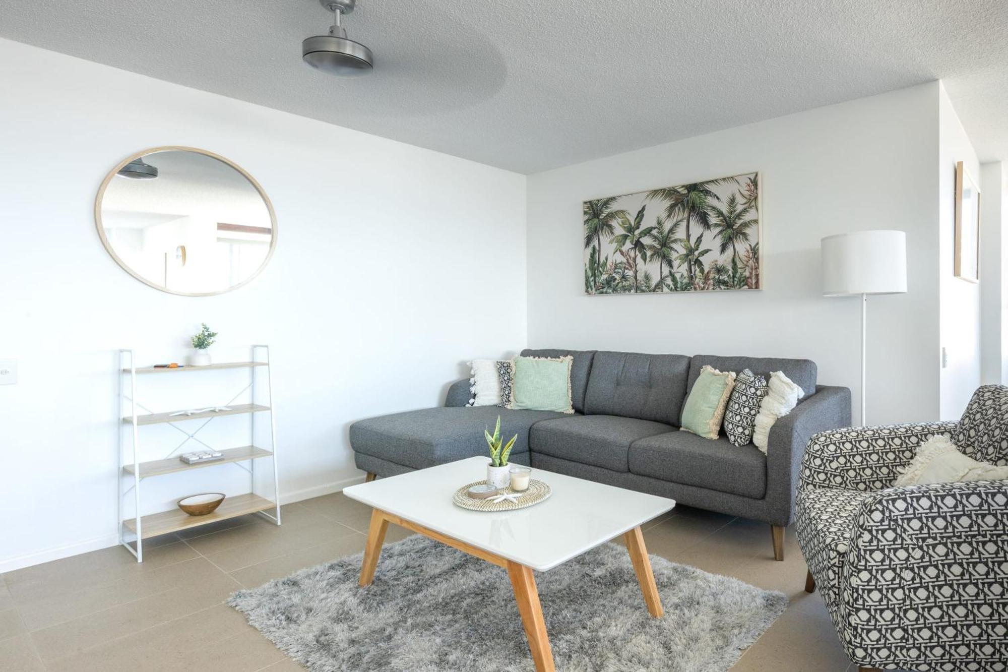 Breezy Kings Beach With Ocean Views Apartment Caloundra