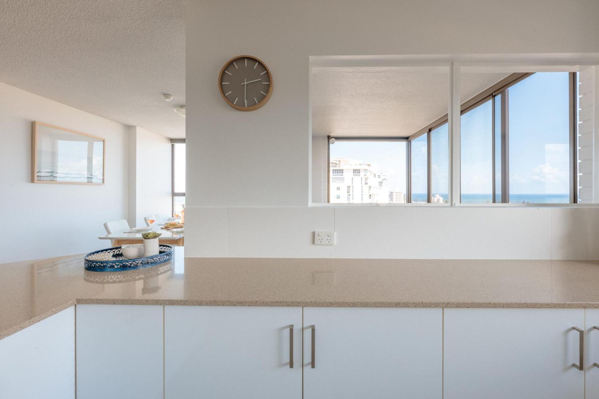 Breezy Kings Beach With Ocean Views Apartment