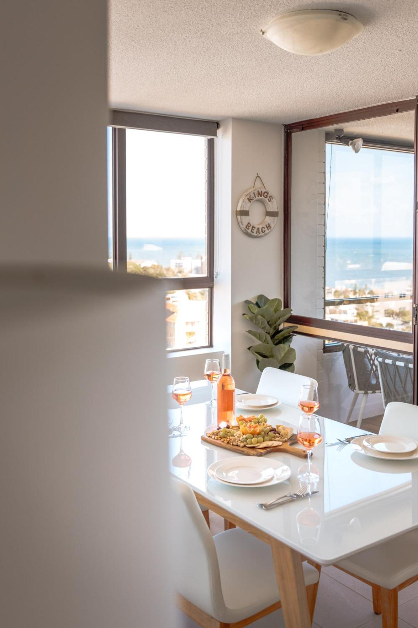 Breezy Kings Beach With Ocean Views Apartment *