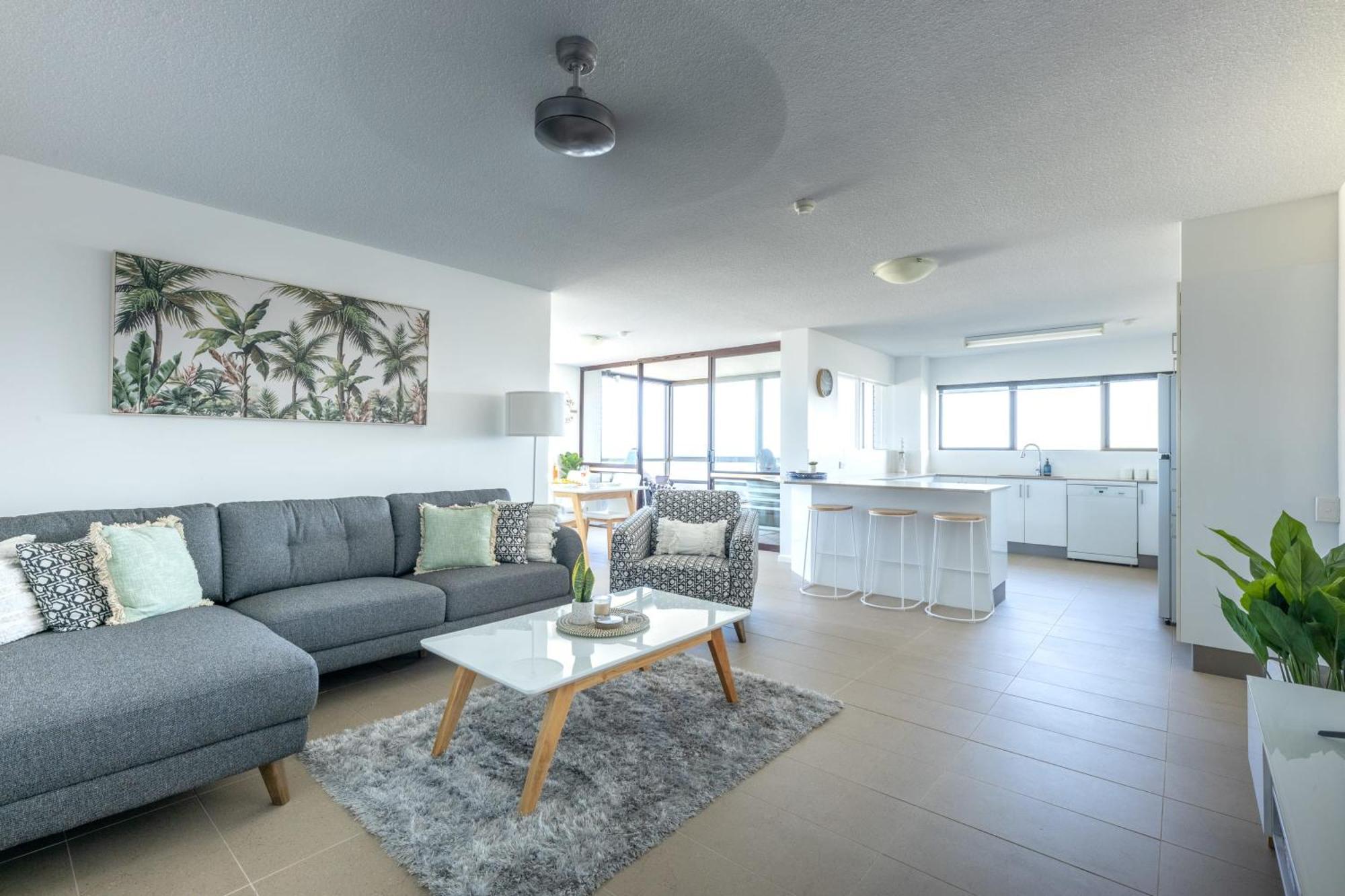 Breezy Kings Beach With Ocean Views Apartment