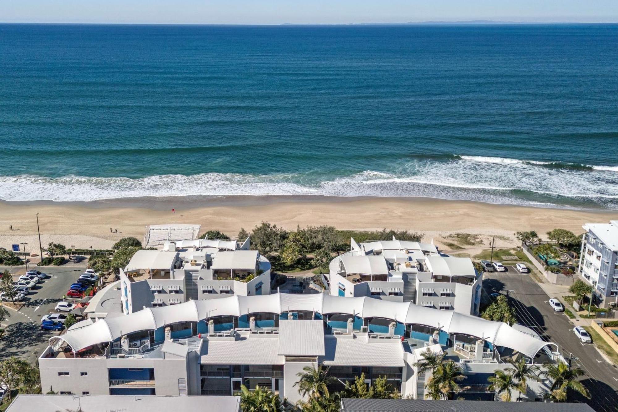 Rolling Surf 4* Caloundra