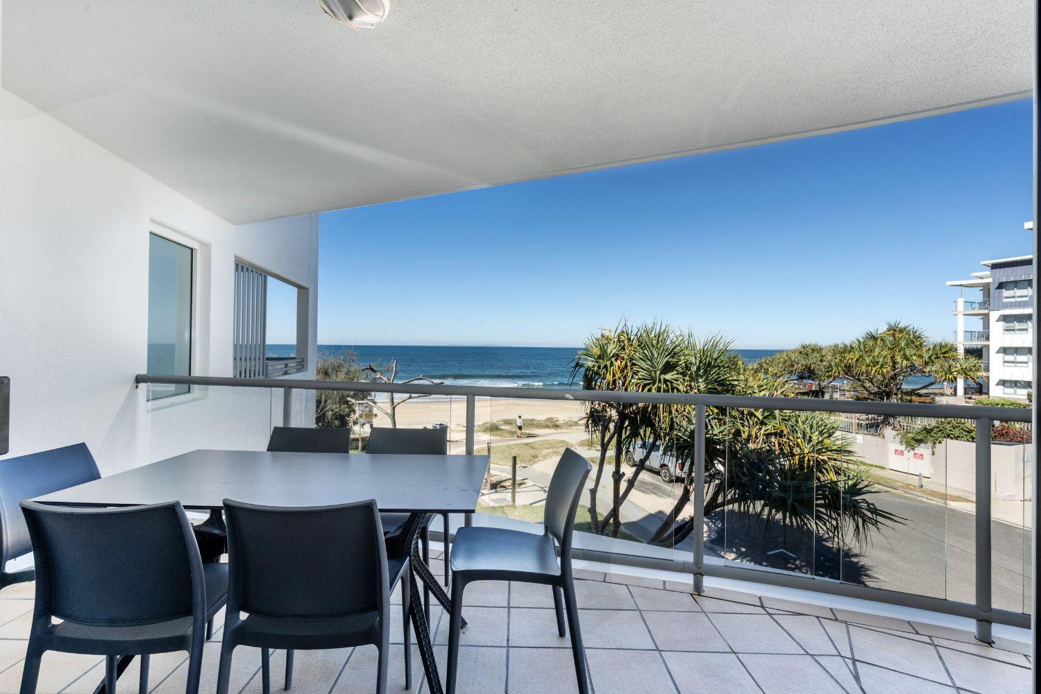 Rolling Surf Resort Caloundra