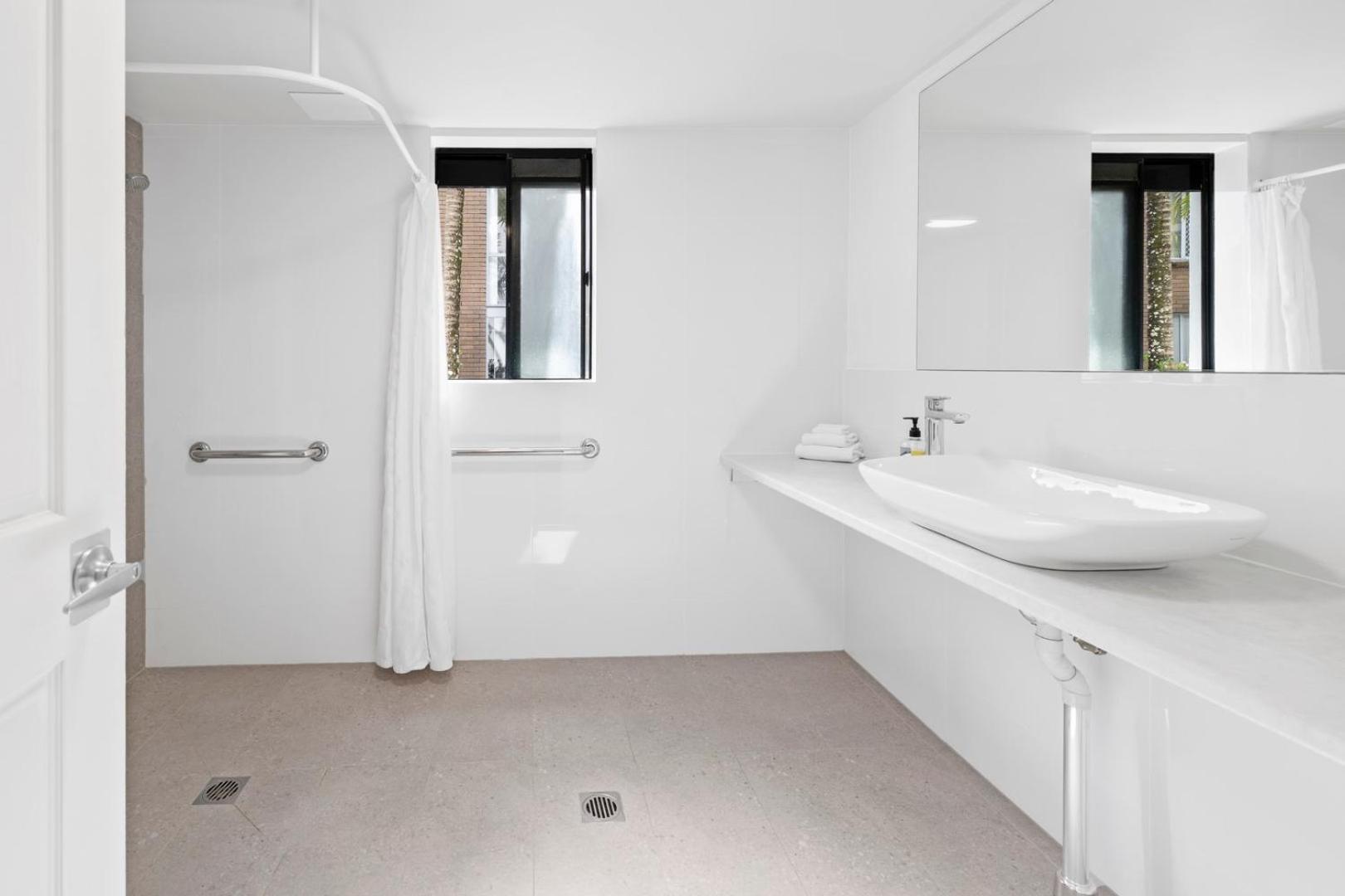 Belaire Place Aparthotel 3*