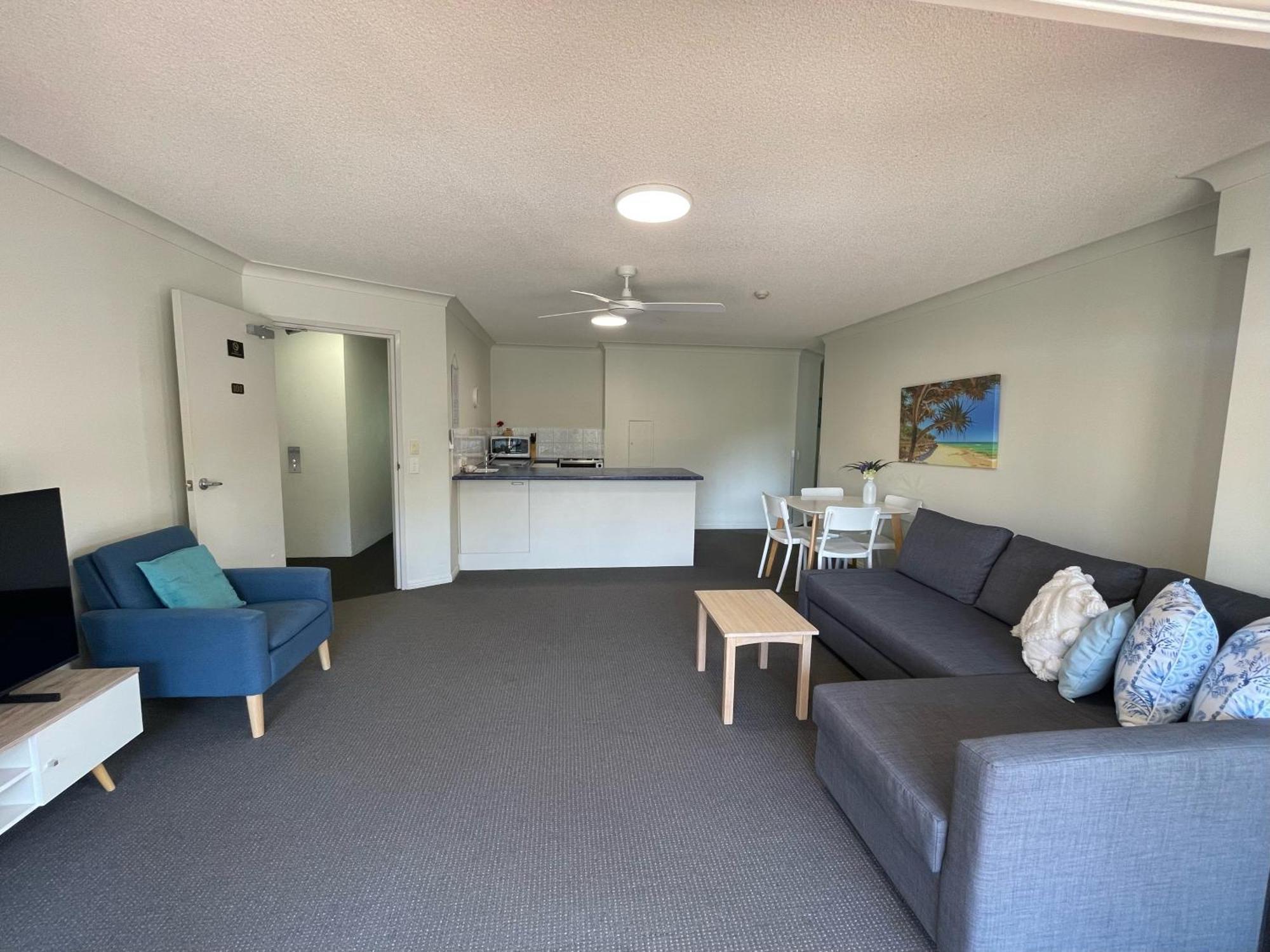 Belaire Place Aparthotel Caloundra