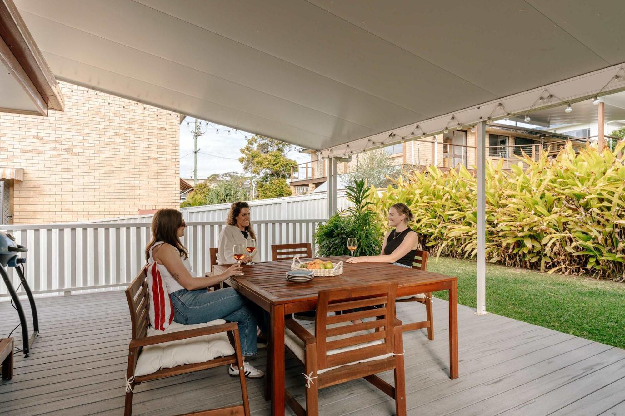 Moffat Coastal Contemporary Unit A Apartment