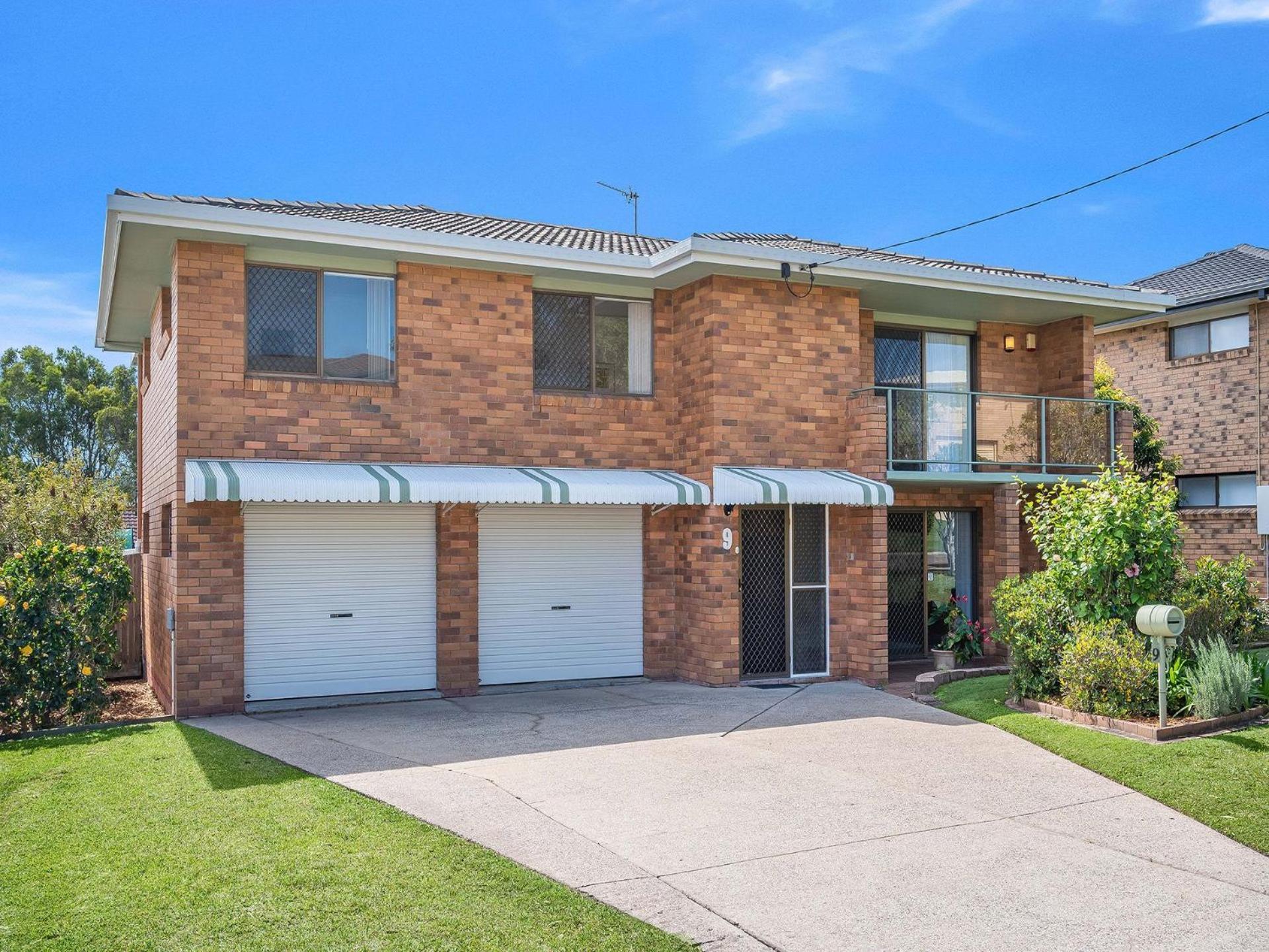 9 Rowell Street Battery Hill Qld Holiday home *