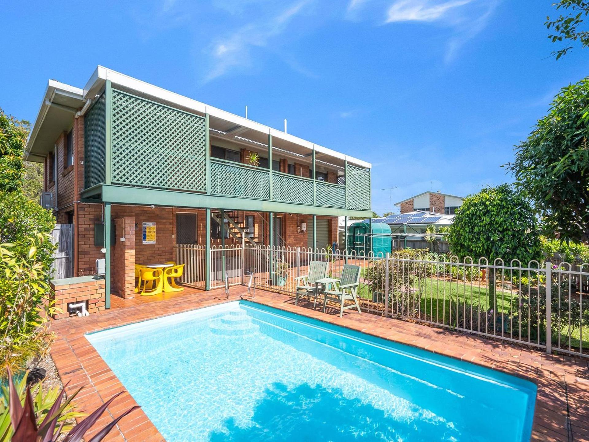 Holiday home 9 Rowell Street Battery Hill Qld