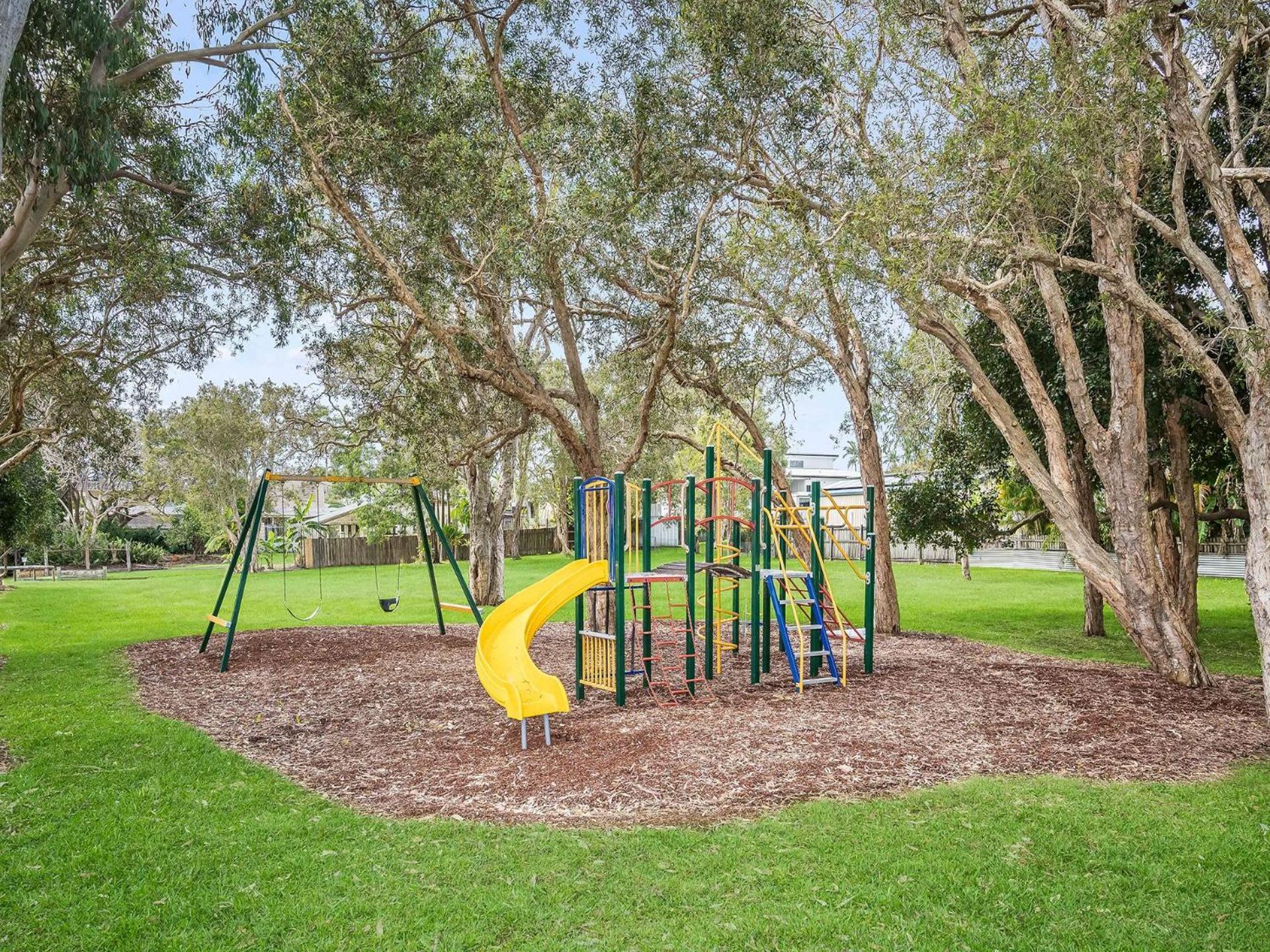 1 - 11 Roslin Street Moffat Qld Holiday home *