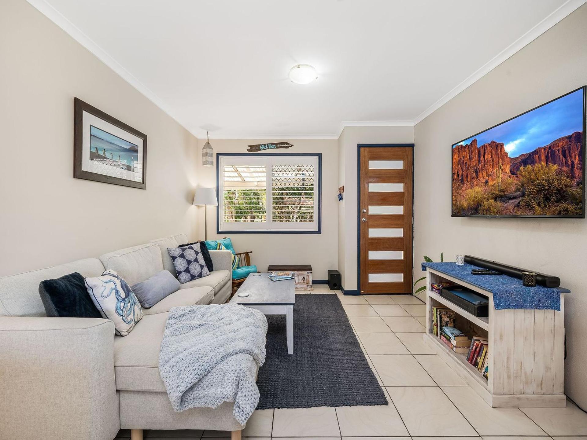Holiday home 1 - 11 Roslin Street Moffat Qld *