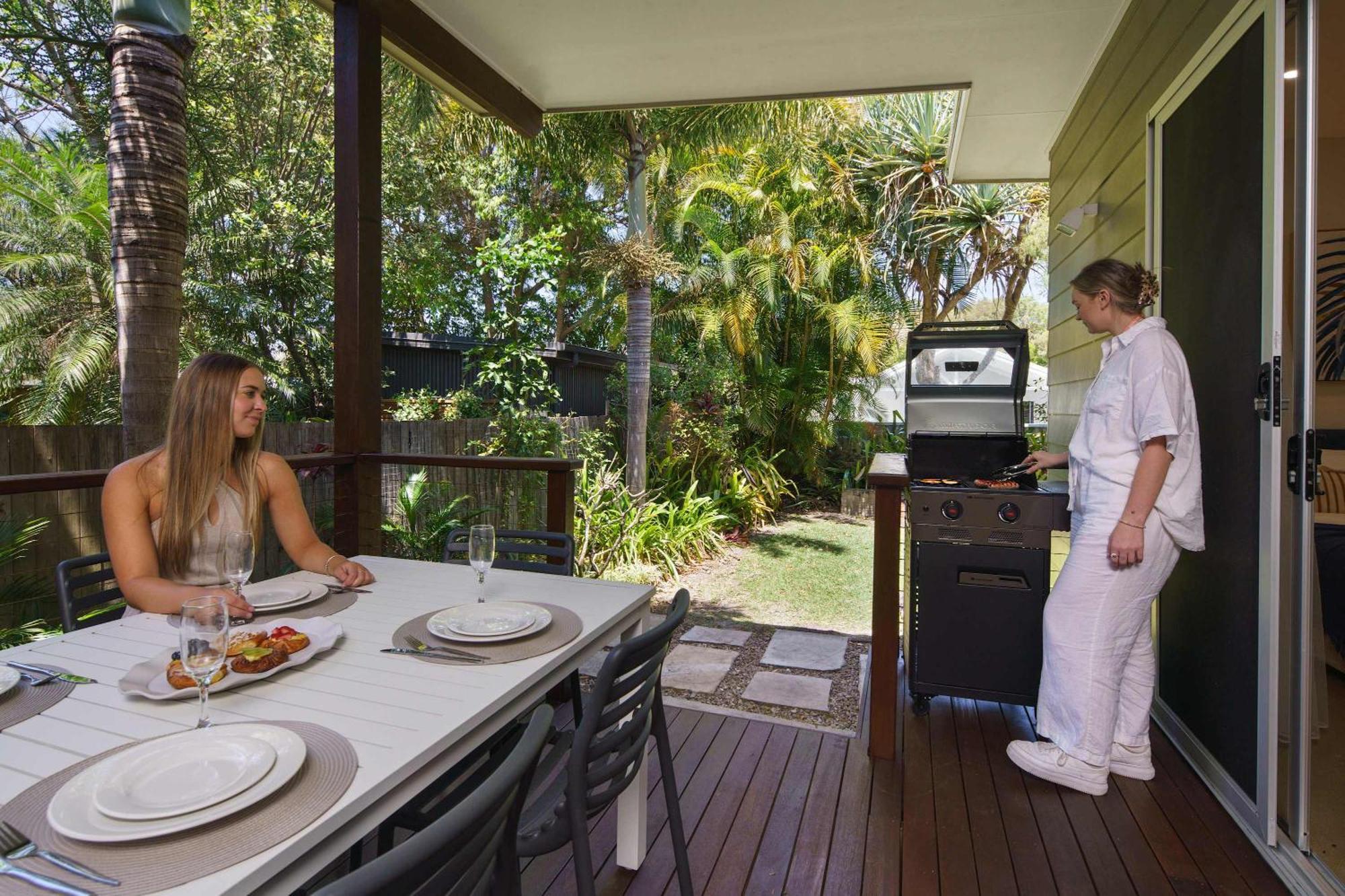 Moffat Magic Family And Pet Friendly Oasis Holiday home Caloundra