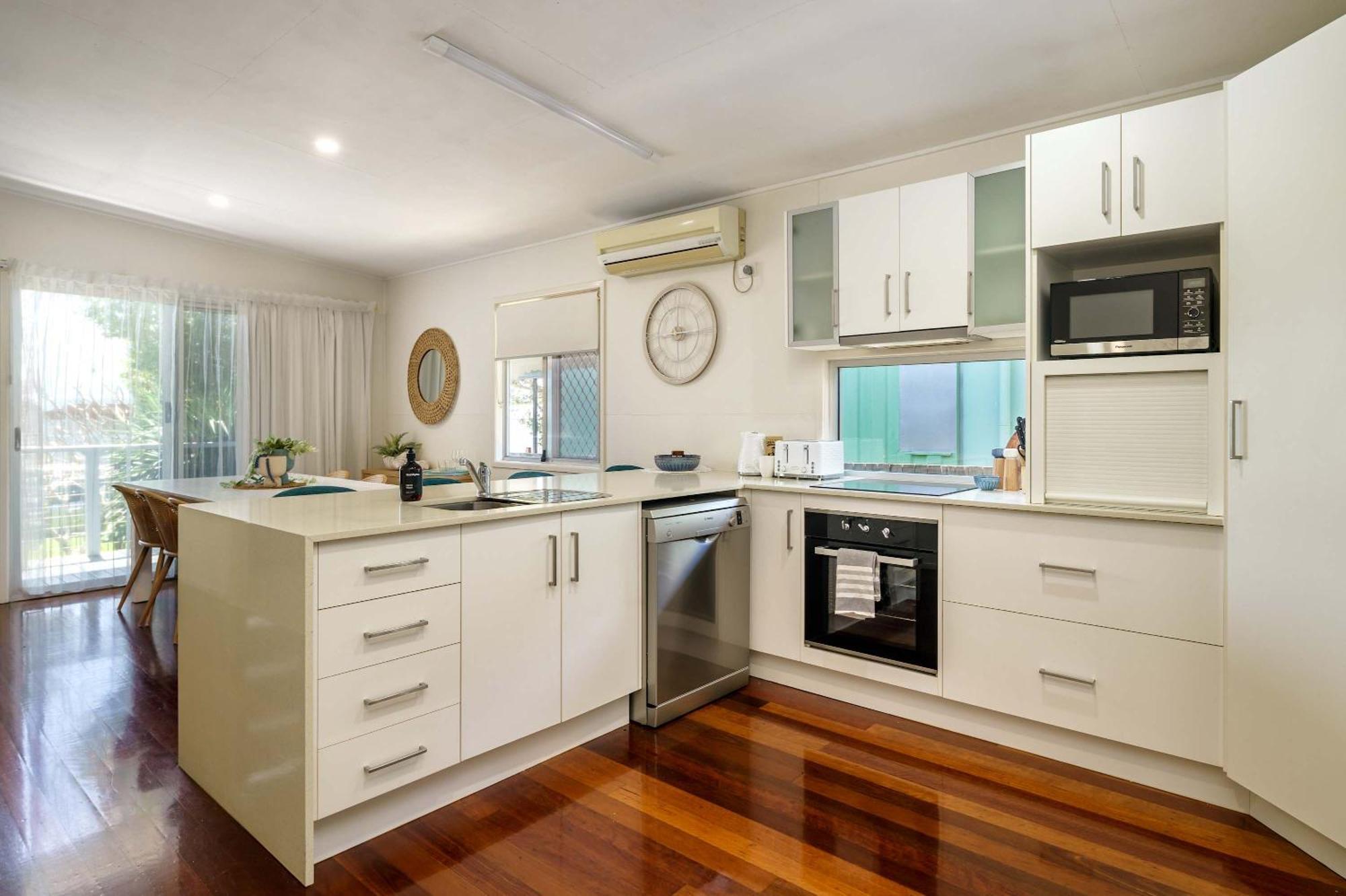 Moffat Magic Family And Pet Friendly Oasis Holiday home Caloundra