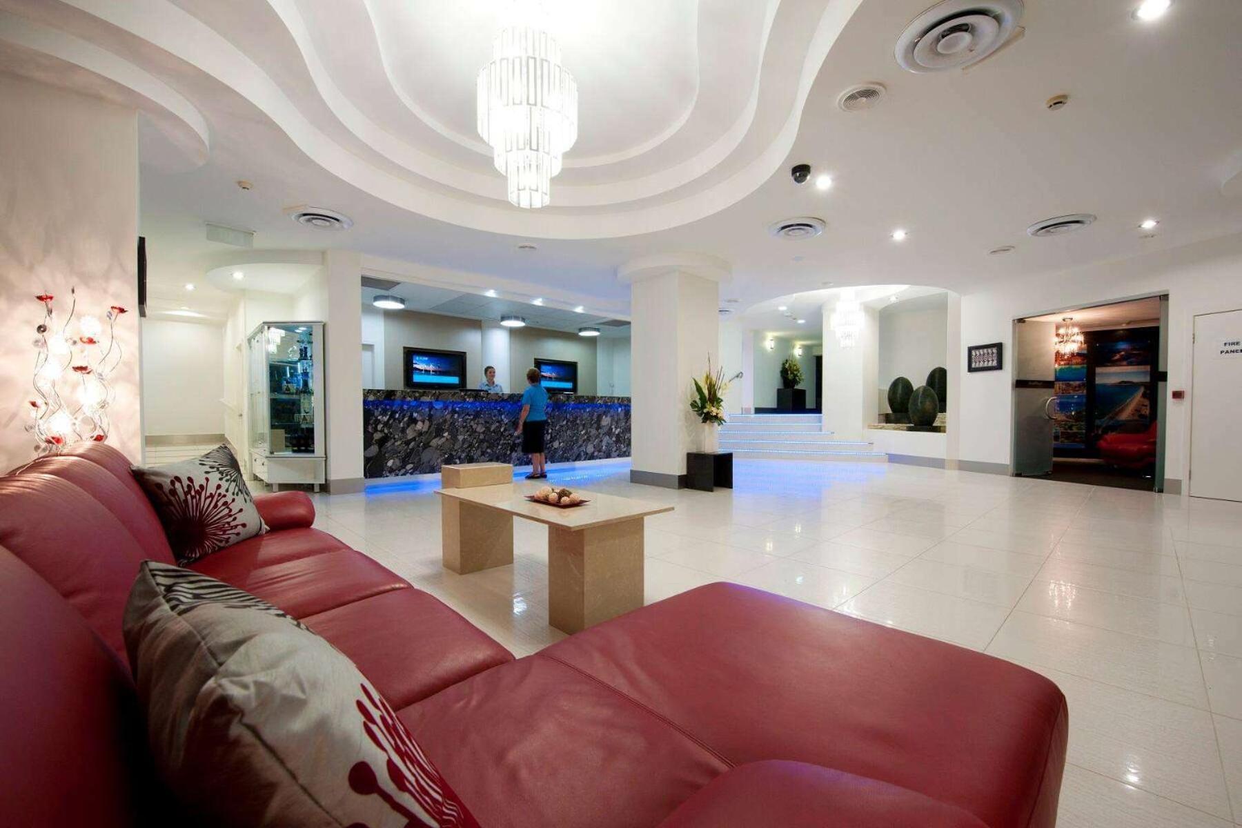 Ramada By Wyndham Golden