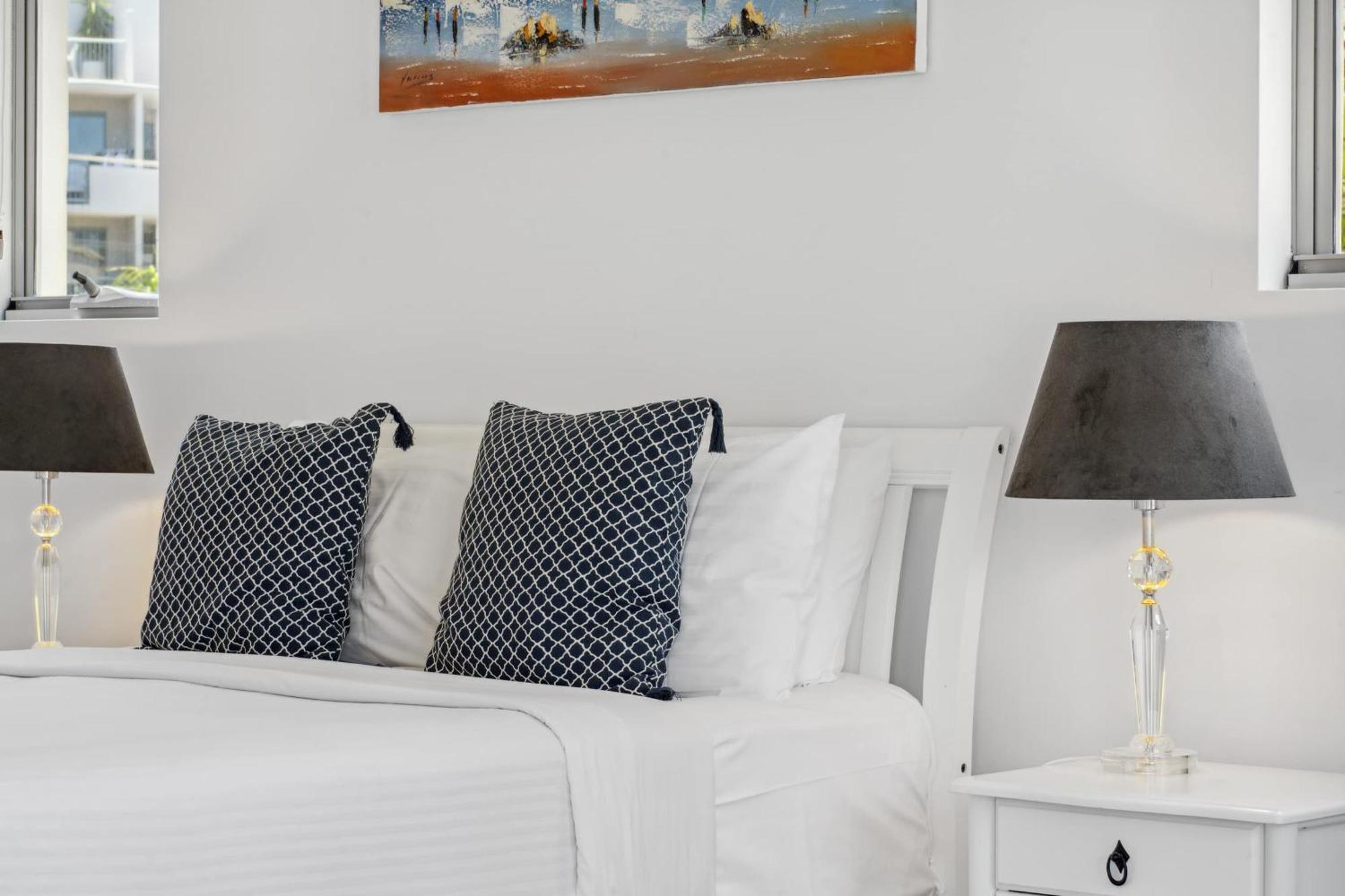 Seaside Serenity - Ocean Views Apartment Caloundra