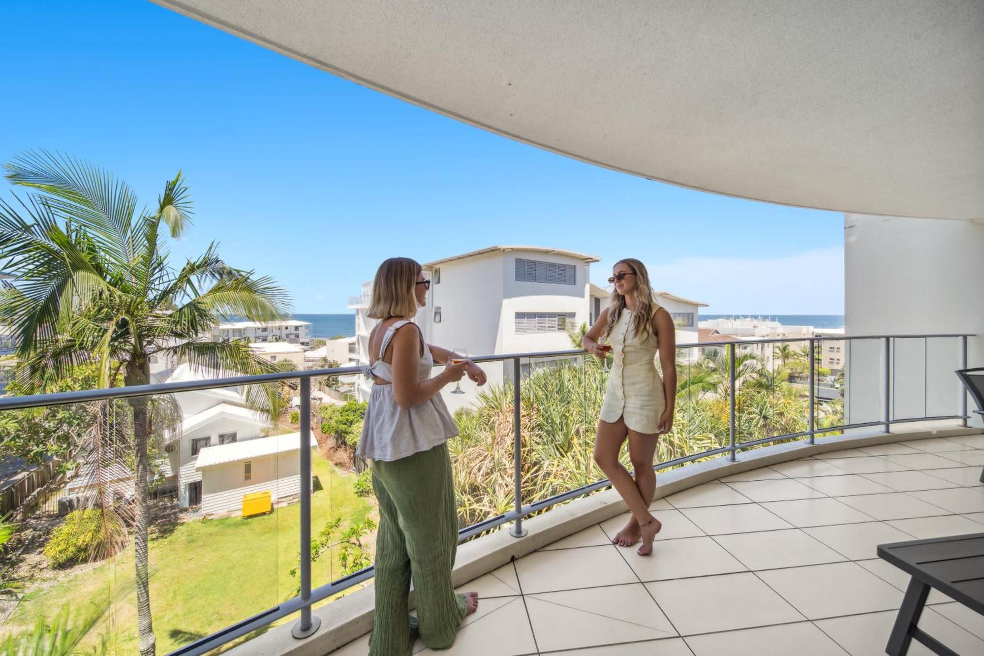 Apartment Seaside Serenity - Ocean Views *