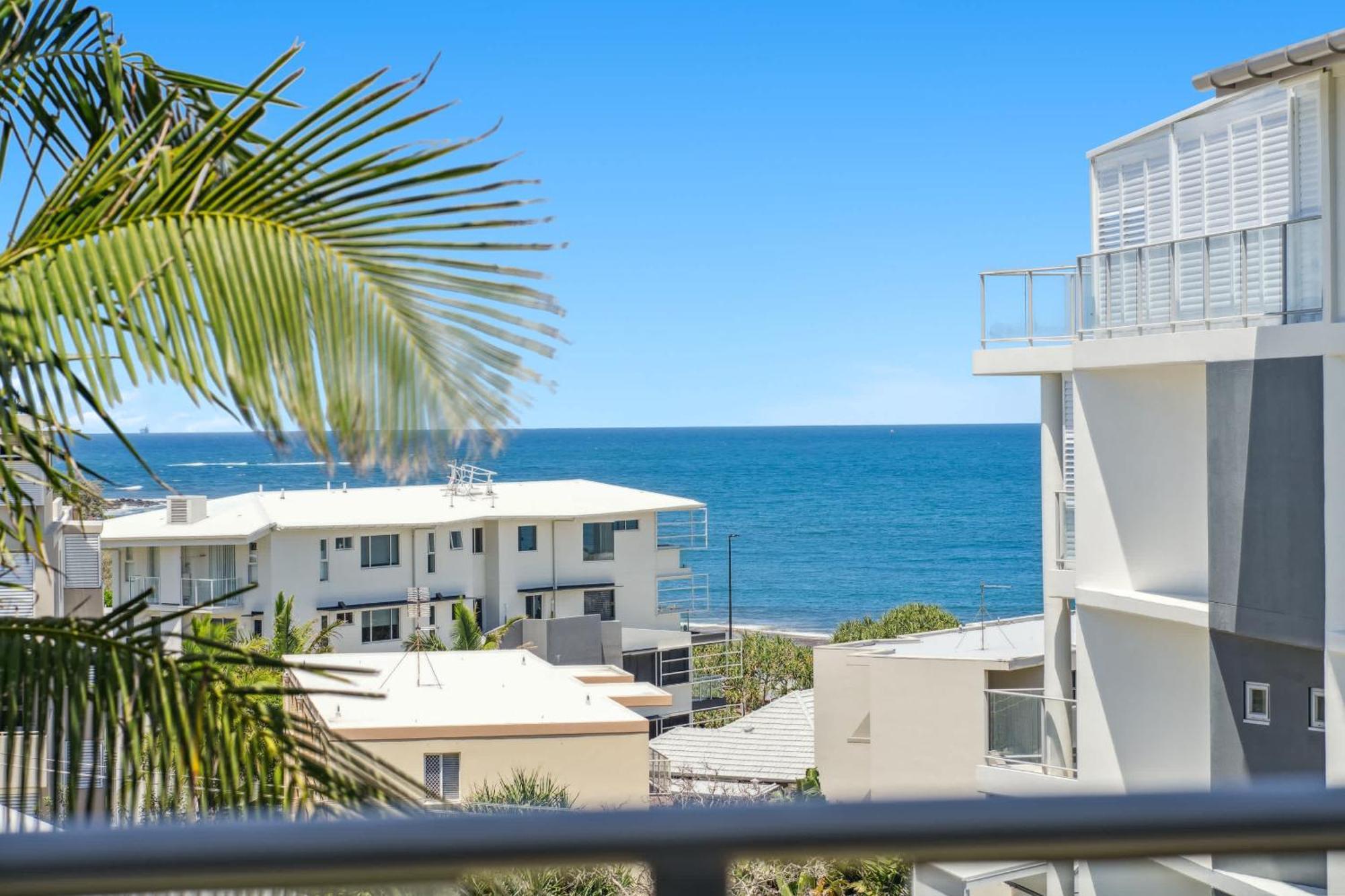 Seaside Serenity - Ocean Views Apartment Caloundra