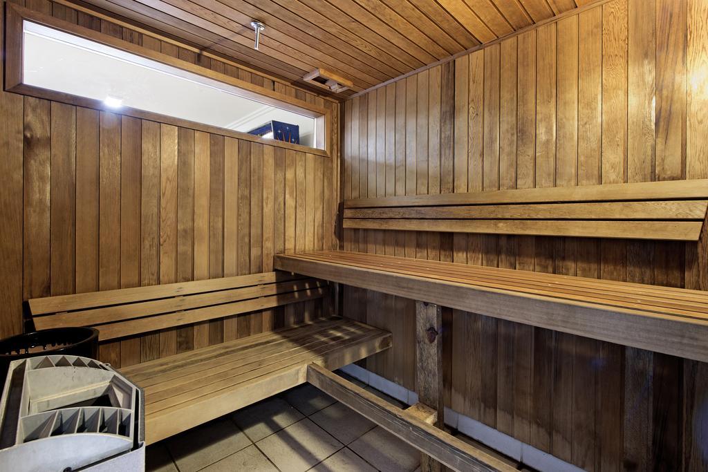 Ultiqa Shearwater Hotel