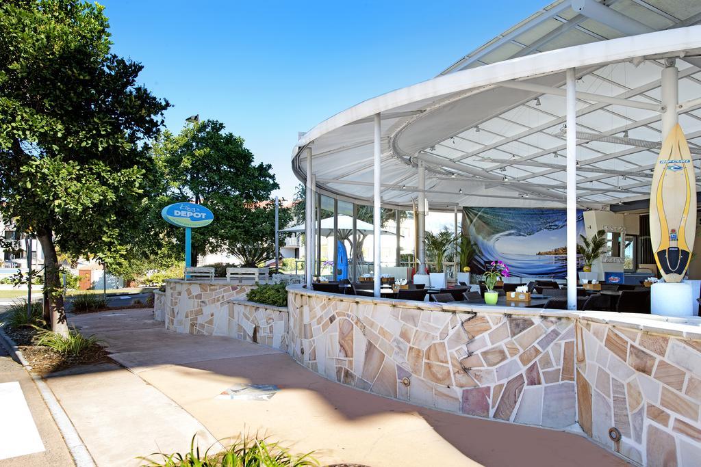 Ultiqa Shearwater Hotel