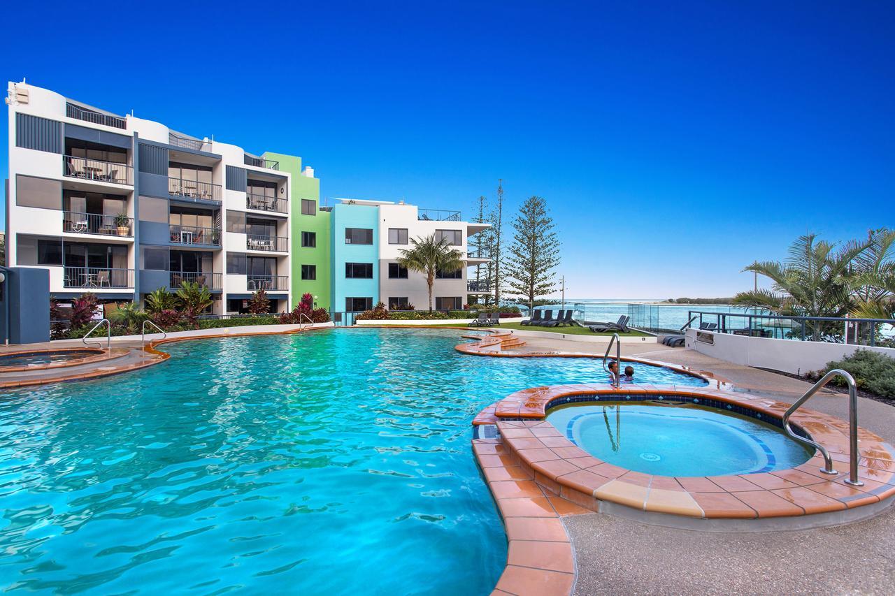 Aparthotel Breakfree Grand Pacific 4*